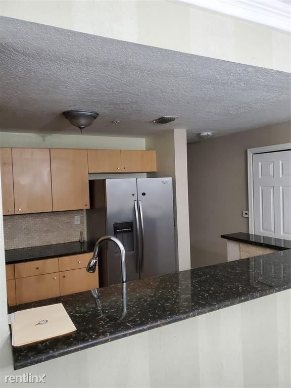Photo - 3 br, 2 bath House - 2941 Riverside Dr Apt...