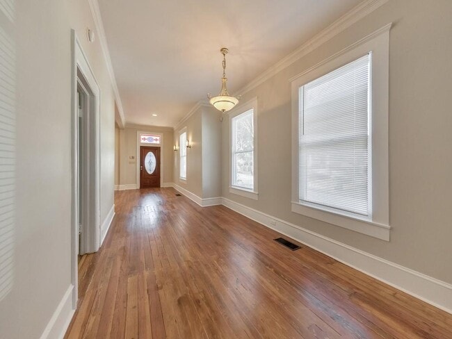 Photo - 515 Calhoun St NW
