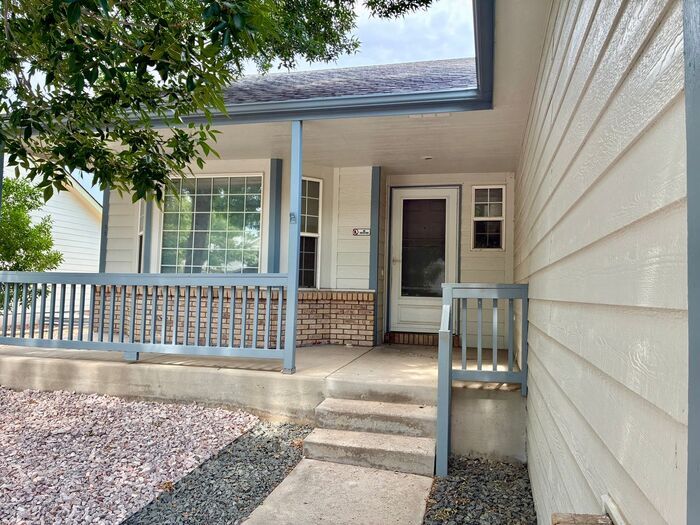 Spacious 4-Bedroom Home in Southeast Fort Collins - Spacious 4-Bedroom Home in Southeast Fort Collins