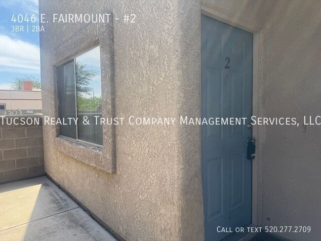 Building Photo - 4046 E. FAIRMOUNT-#2 Unit #2