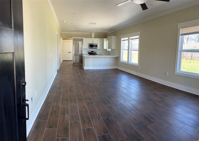 Photo - 1148 Panama St