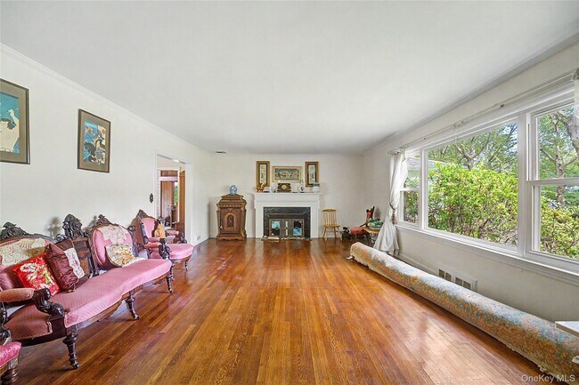 10 Hempton Rd