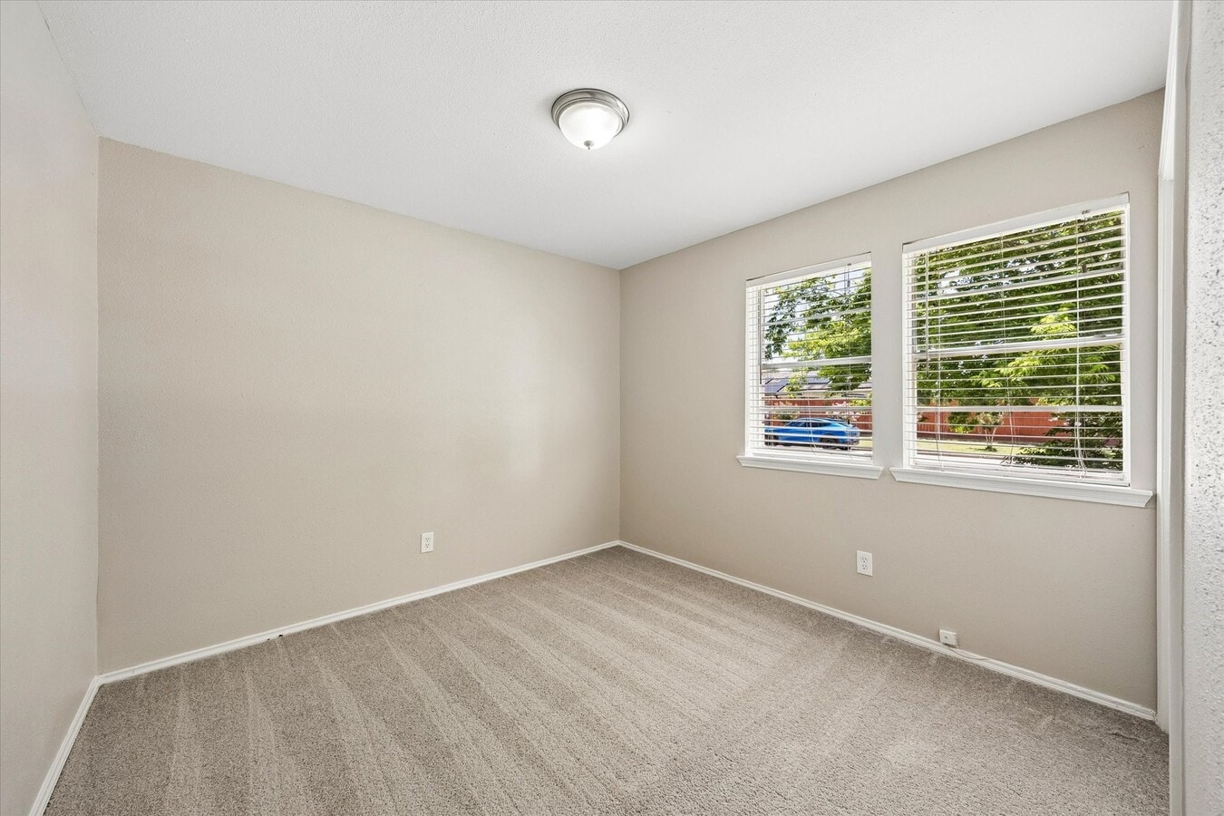Photo - 15110 Buxley St