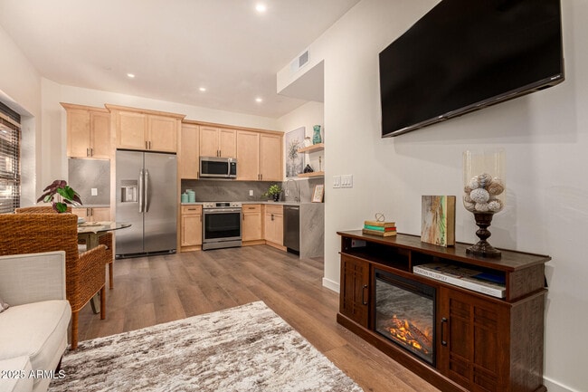 Building Photo - 12005 N Panorama Dr Unit 106