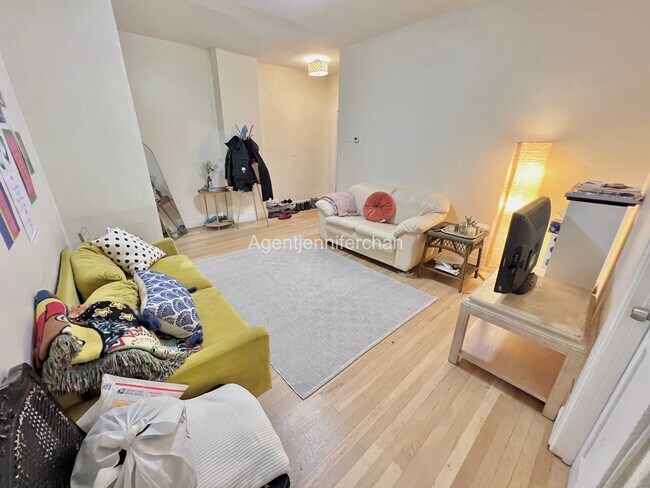 Photo - 15 Park Vale Ave Unit 10