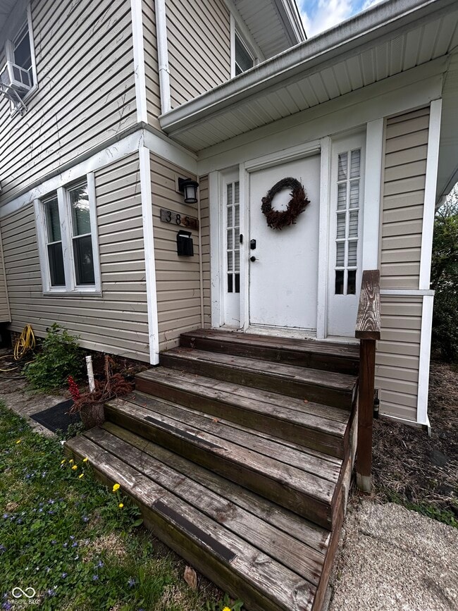 Photo - 3851 Broadway St