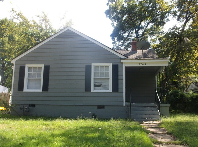 Photo - 3703 Fairoaks Ave