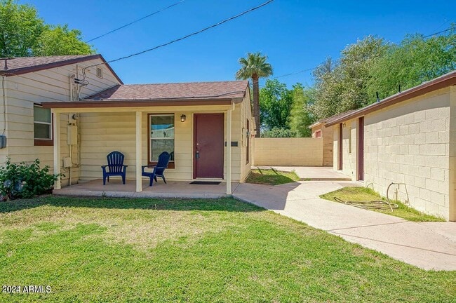 Photo - 502 W Roma Ave