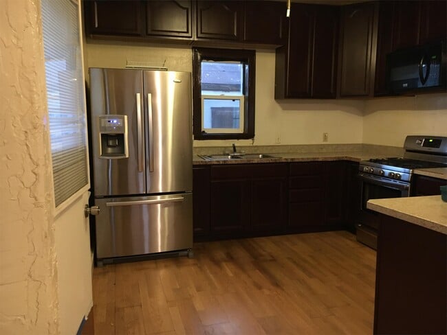 Photo - 324 S 26th St