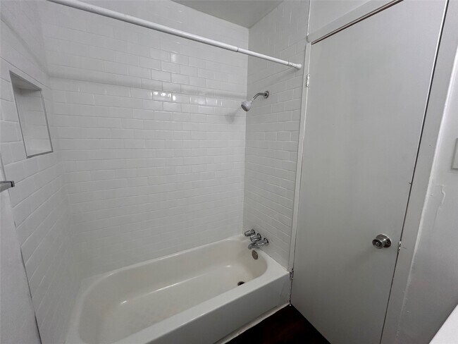 Photo - 8803 Timberside Dr Unidad 4