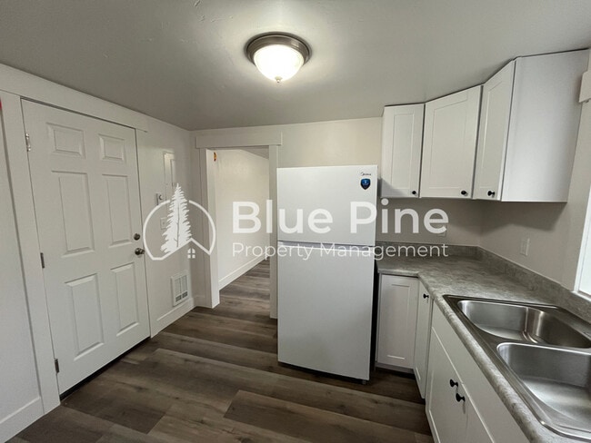 Photo - 1288 Lake Ave Unidad 3