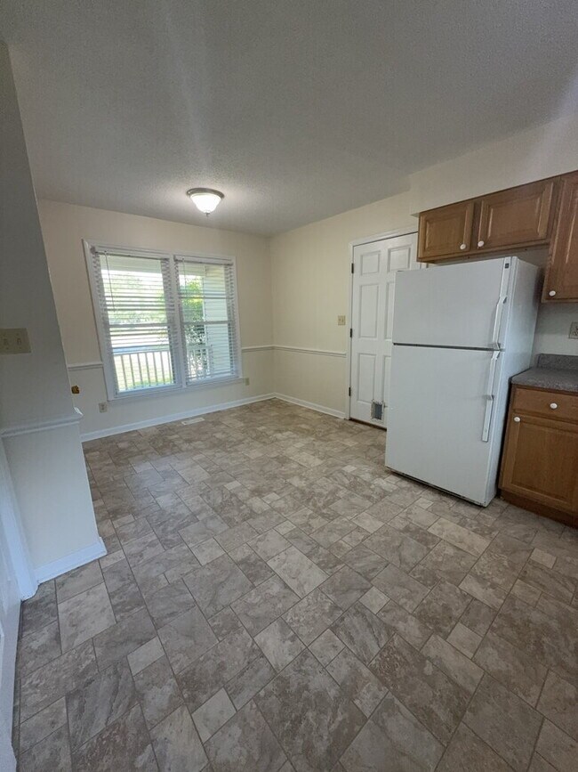 Photo - 2701 Northwoods Dr