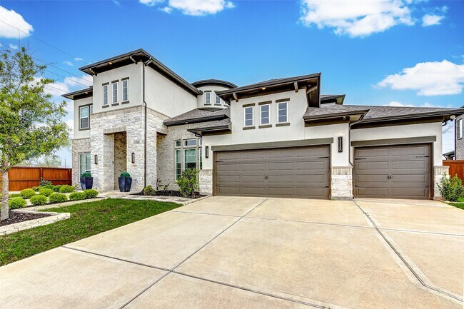 Photo - 9903 Regal Bend Dr