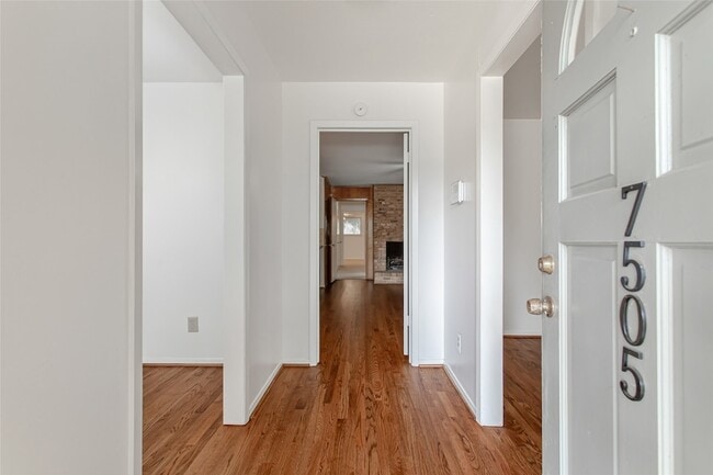 Photo - 7505 Brentcove Cir