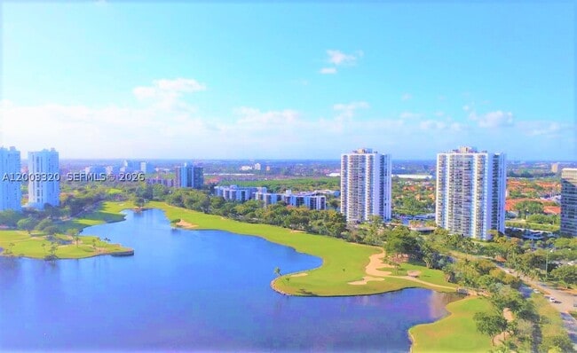 Building Photo - 20185 E Country Club Dr Unit 2505