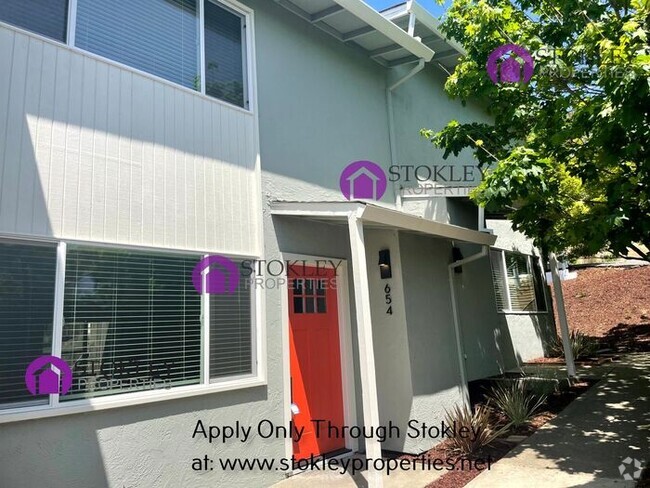 Building Photo - Stokley Property Presents 654 East N. Stre... Unit 654 Rental