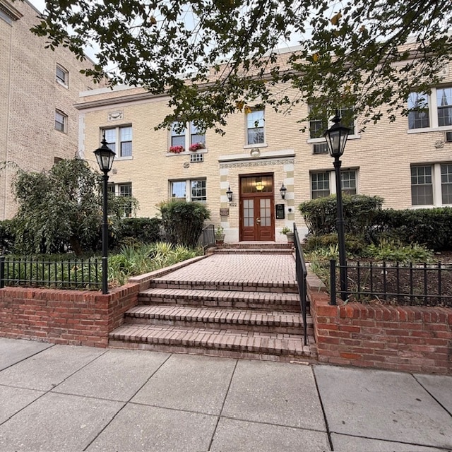 Building Photo - 3022 Wisconsin Ave NW Unit 201