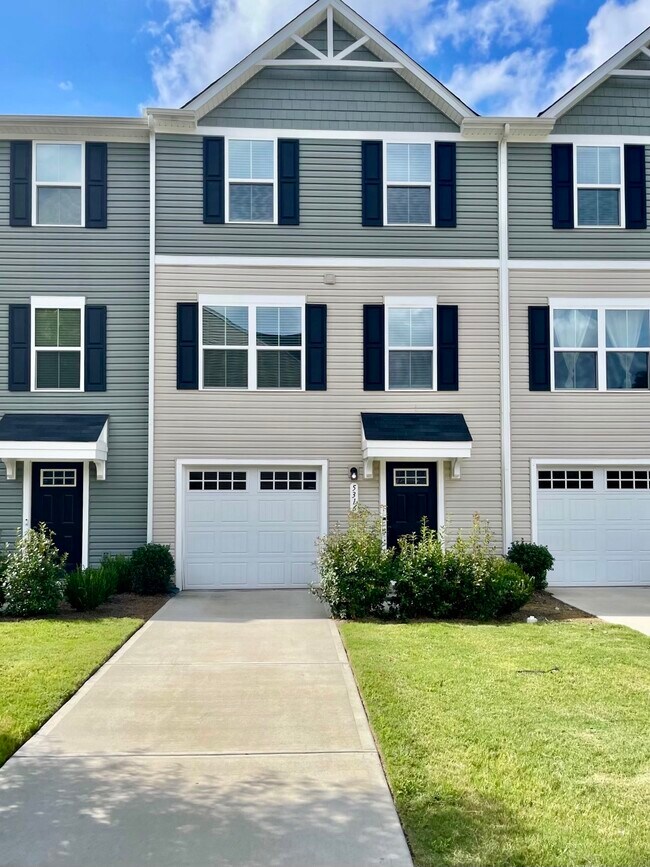Photo - 5316 Austin Knoll Ct Townhome