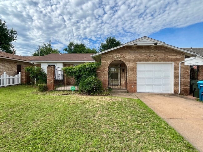 Building Photo - Cute 3 bed 1.5 Bath in Midwest City