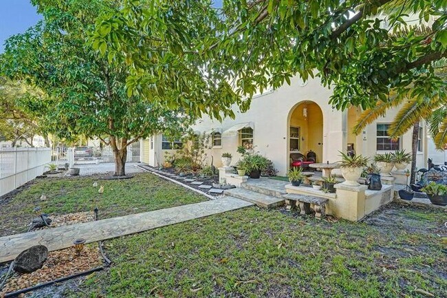 Photo - 2000 Jackson St