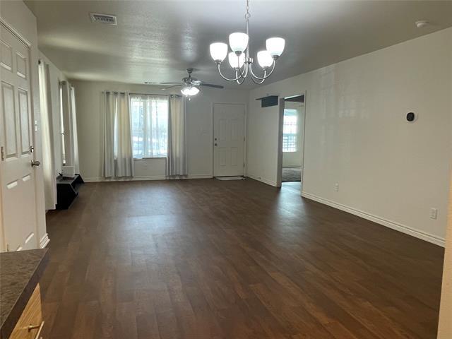 Photo - 937 E Maddox Ave