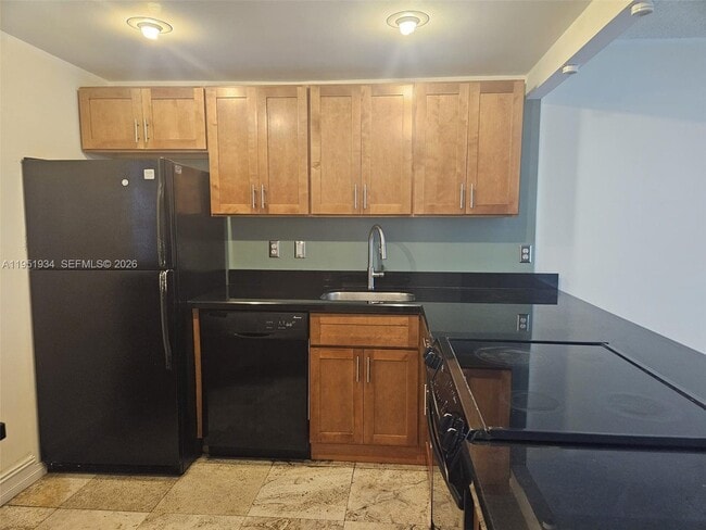 Photo - 3401 N Country Club Dr Unidad 310