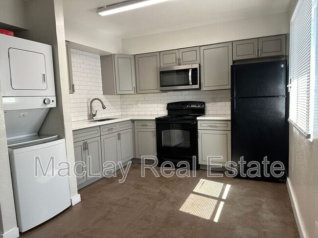 Photo - 2918 E Roeser Rd Unit 2