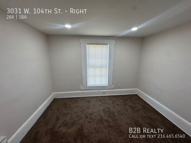 Photo - 3031 W 104th St Unidad Right