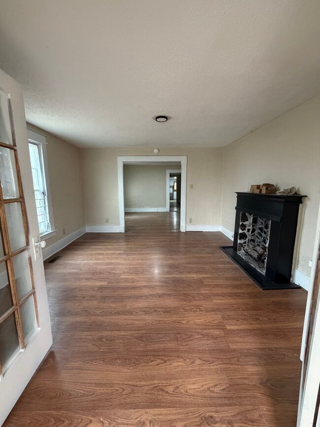 Photo - 2900 Dawson Ave SW