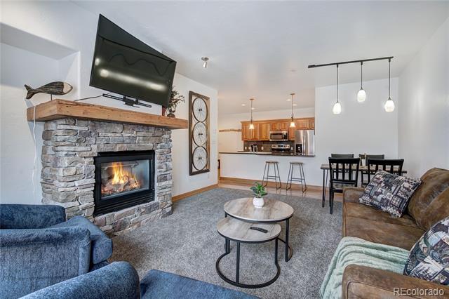 Building Photo - 101 E Main St Unit 205