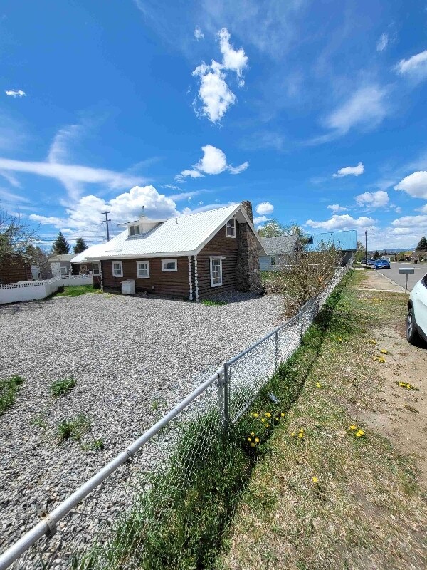 2310 Ottawa St Rental House Rental in Butte, MT