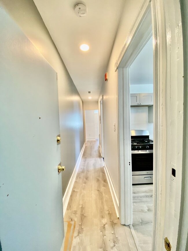 Photo - 2532 S Broad St Unit 2nd fl