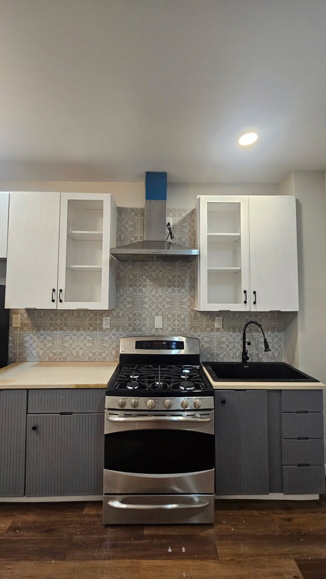 Photo - 1728 Spence St Townhome