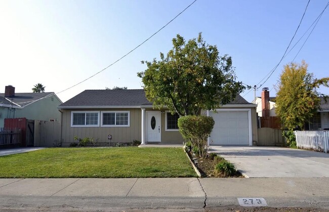 Building Photo - 273 Staples Ave