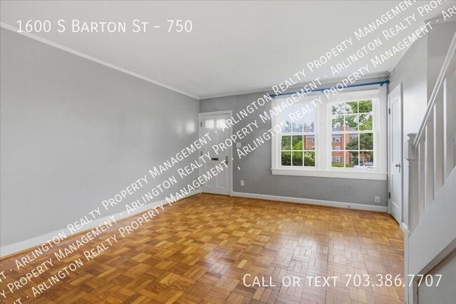 Photo - 1600 S Barton St