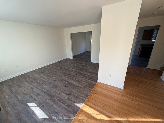 Photo - 8239 Elvaton Rd