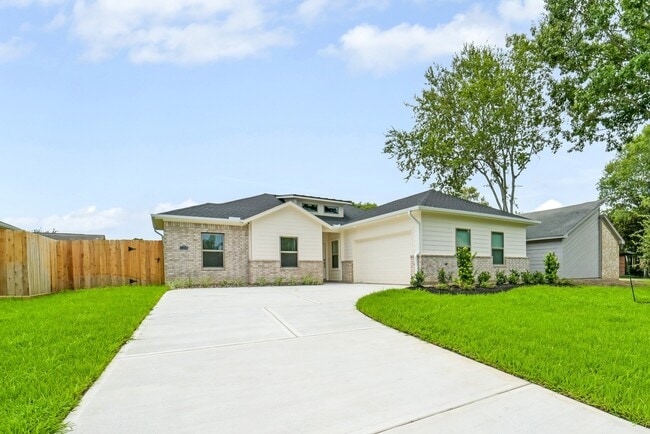 Photo - 13315 Campos Dr