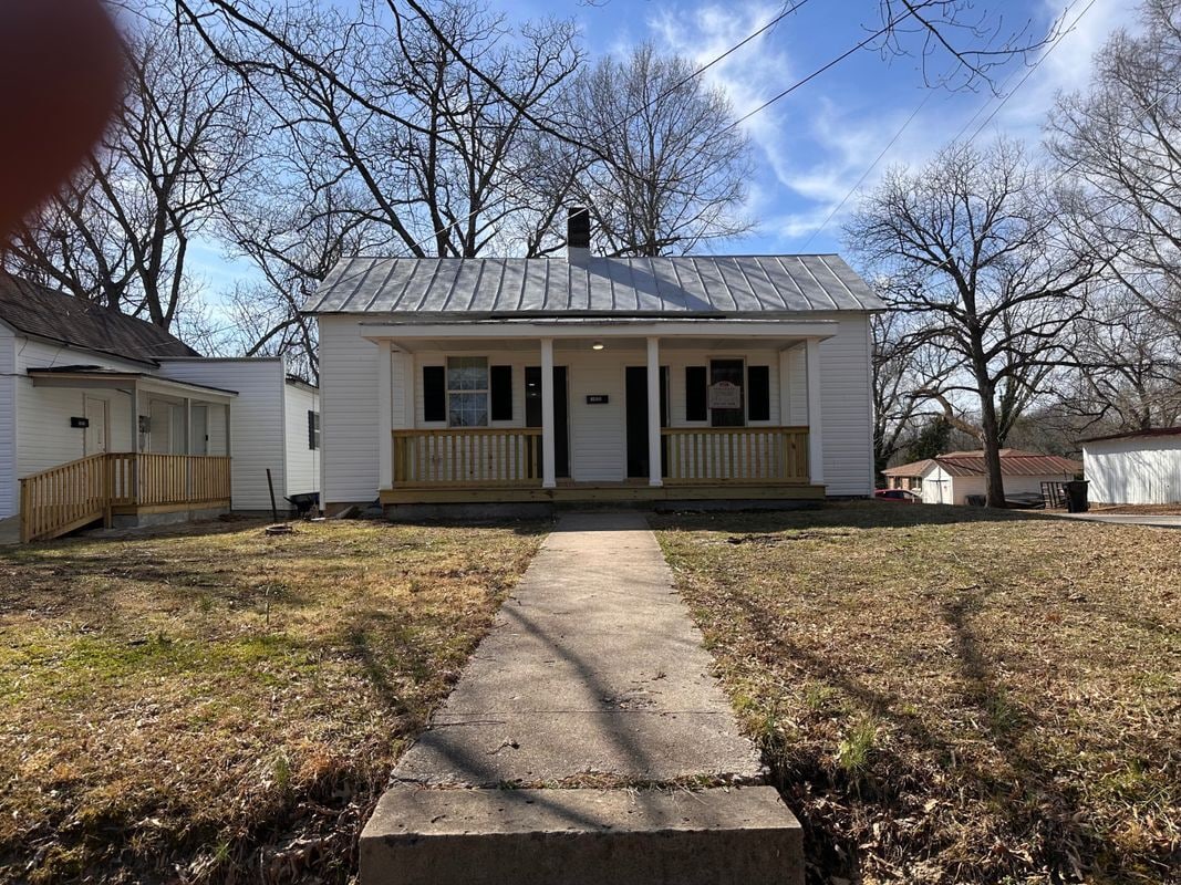 Photo - 1425 Washington St House