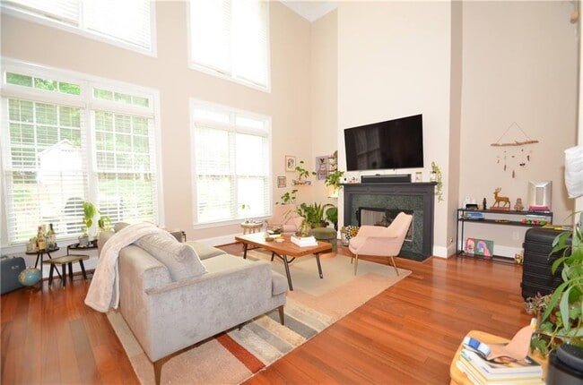 Photo - 11210 Donnington Dr