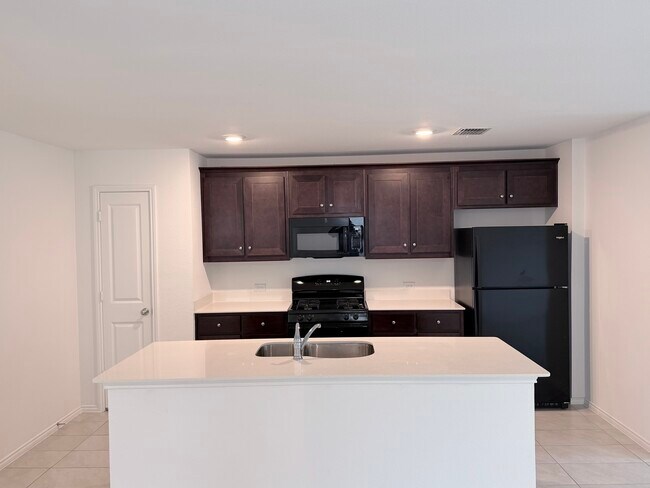 Photo - 14045 Ilderton St