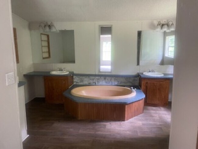 Photo - Quincy Mobile Home on 2 Acres --- AVAILABL...