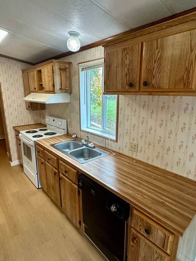 Photo - Two Bedroom House