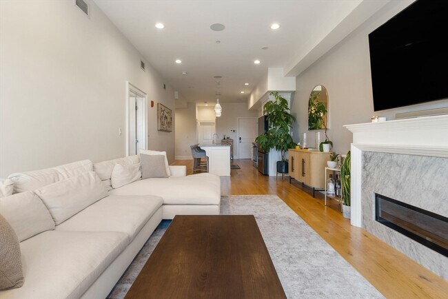 Photo - 380 Bunker Hill St Unidad 210