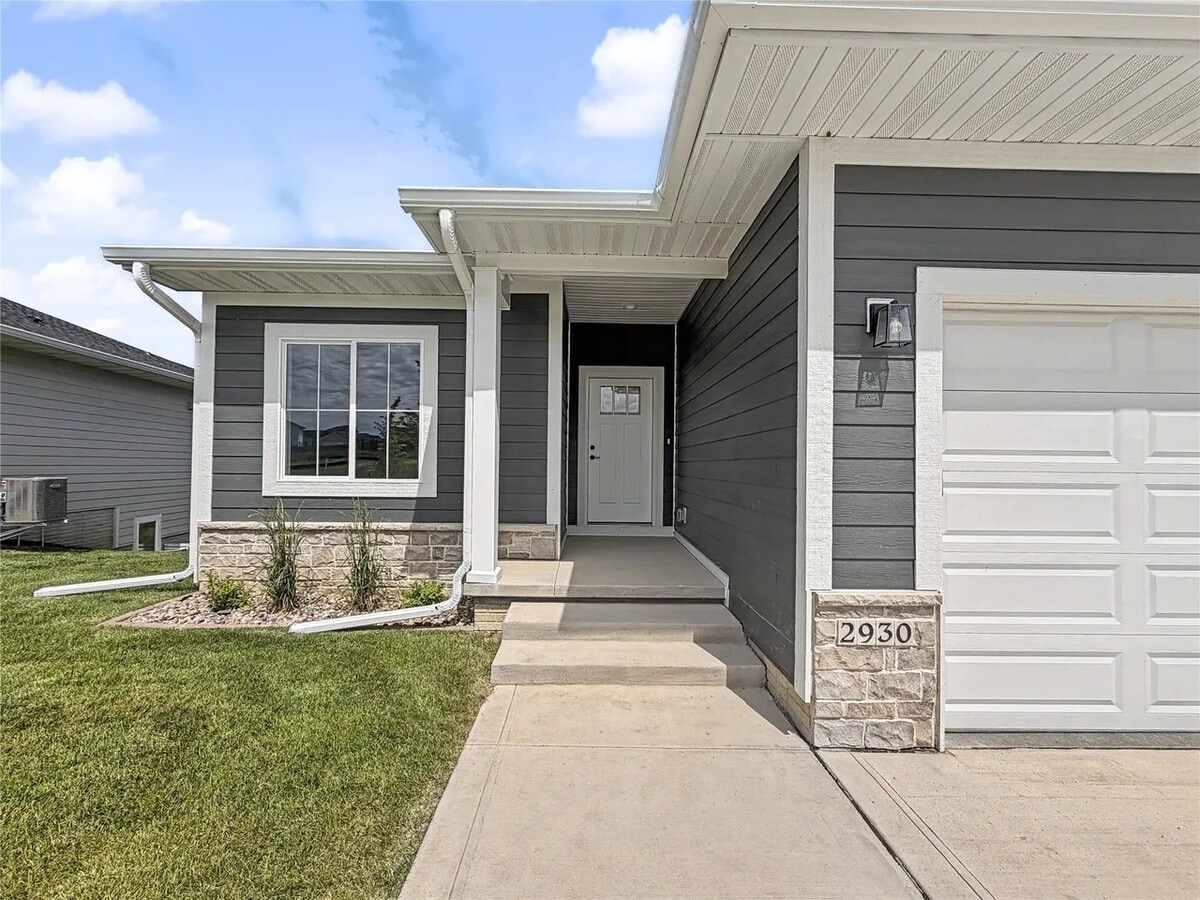 Photo - 2930 Lake Hill Dr