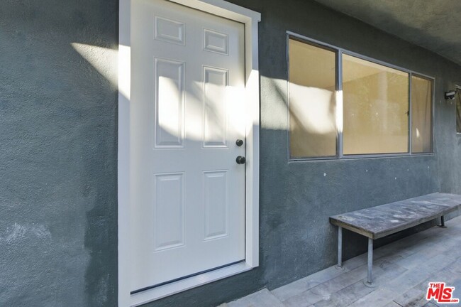 Photo - 614 6th Ave Unit 2