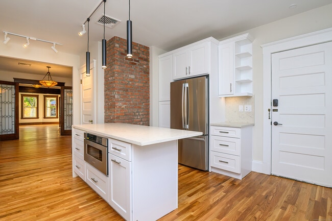 Photo - 27 Hubinger St Unit 1