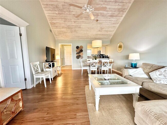 Photo - 1096 Villa Ln