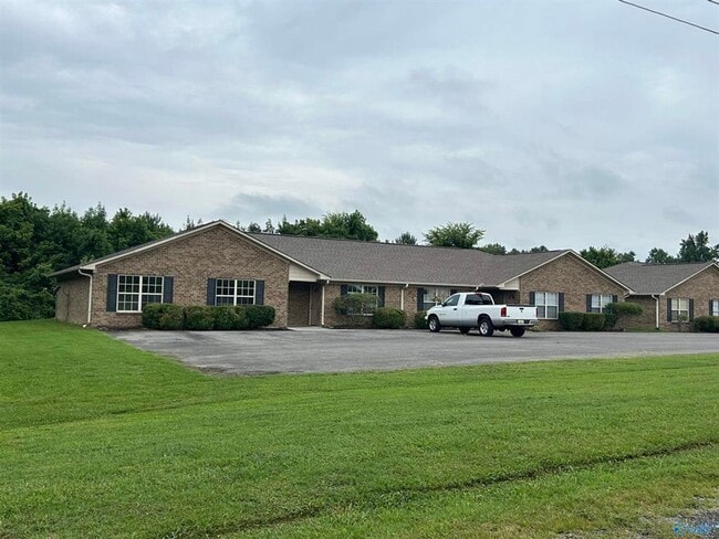 Building Photo - 100-132 Williams Rd Unit 120 Williams Rd