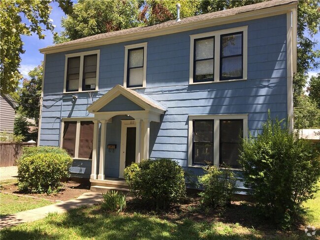 Building Photo - 812 E 30th St Rental