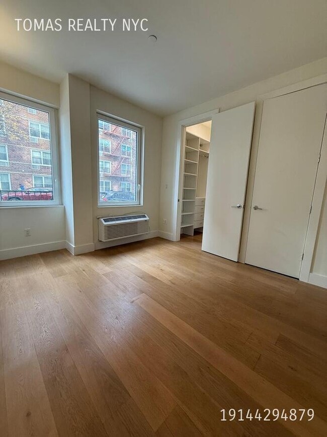 Photo - 3103 Sedgwick Ave Unidad 1C